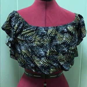 Women’s off shoulder crop top